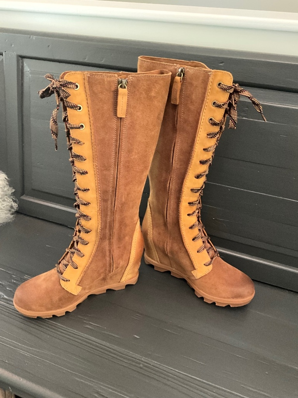 Sorel Joan of Arctic Wedge ll Tall Boots. NEW 8. Tan